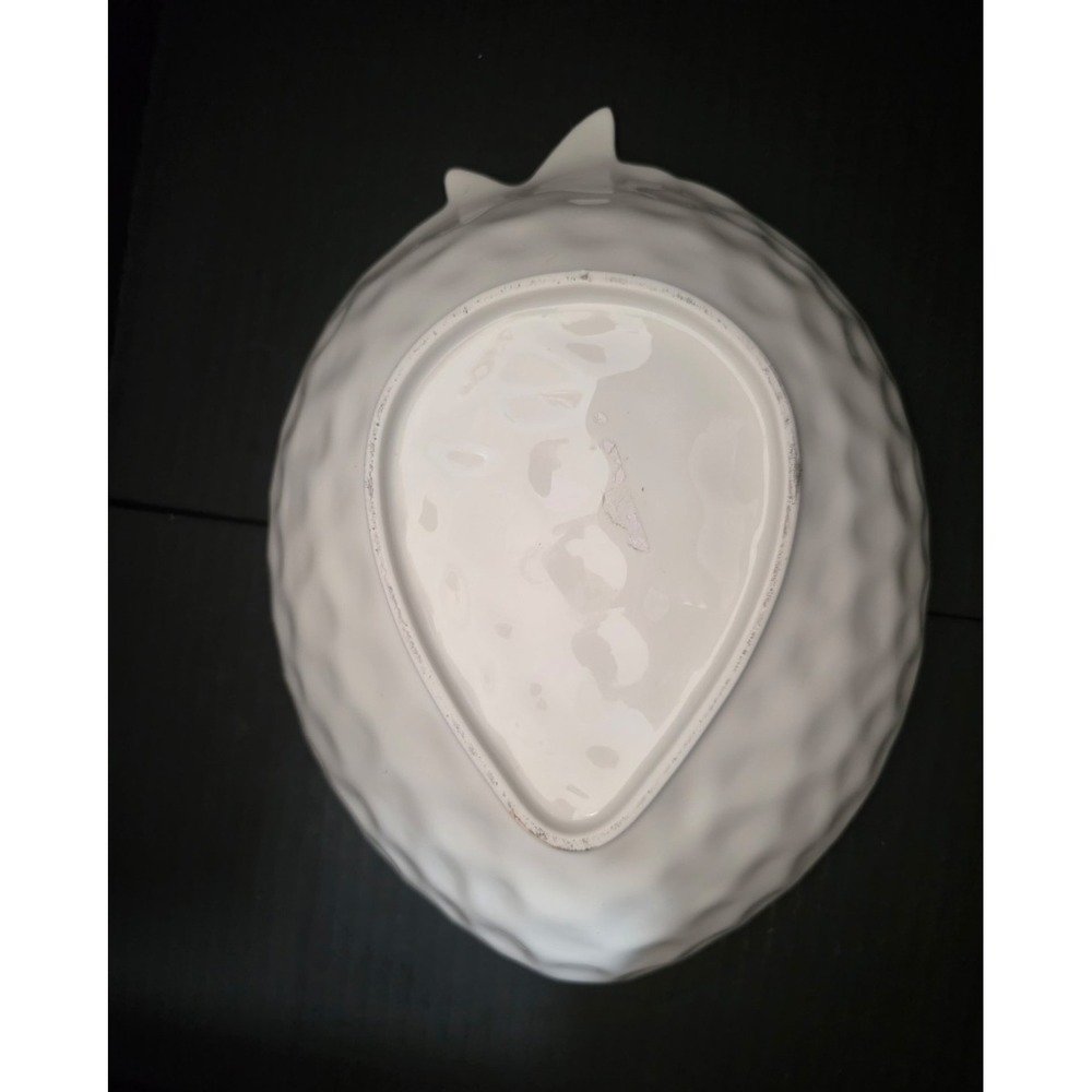 Unmarked White Ceramic Oval Bowl Glossy Finish Textured Turtle-Shaped Dish